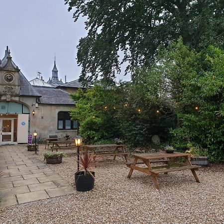 Fieldways Hotel Trowbridge Exterior photo